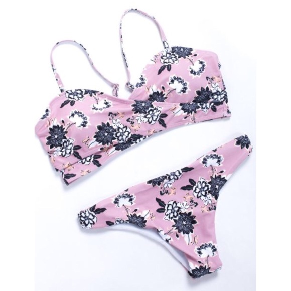 Lilac Floral Bikini Set - Picture 2 of 3